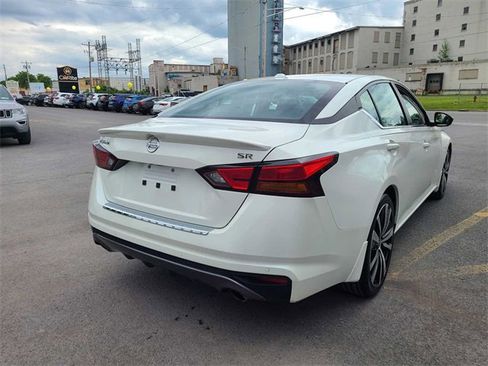 Used 2022 Nissan Altima 2.5 SR image 7