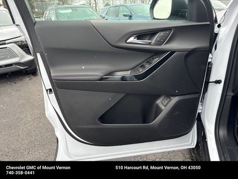 New 2026 Chevrolet Equinox RS w/ Convenience Package III FWD image 13