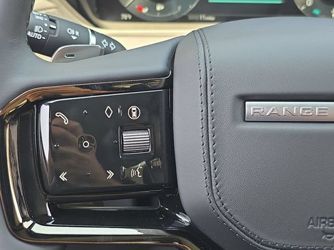 New 2026 Land Rover Range Rover Velar S AWD/4WD image 17