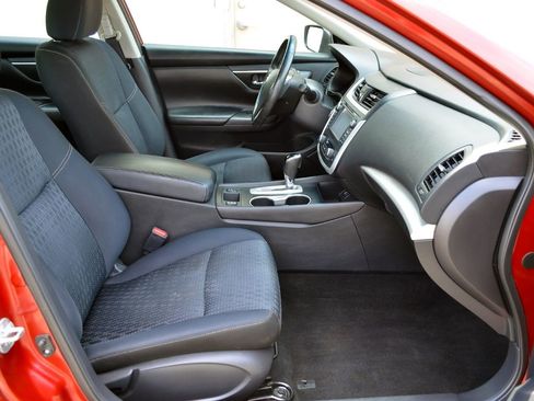 Used 2016 Nissan Altima 2.5 FWD image 35