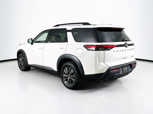 Used 2023 Nissan Pathfinder SV AWD/4WD image 5