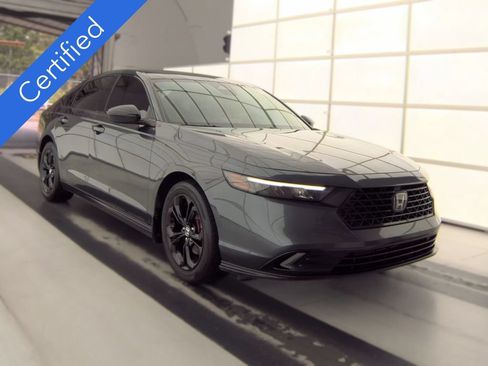 Used 2025 Honda Accord SE image 5