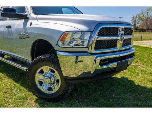 Used 2018 RAM 2500 Tradesman w/ Chrome Appearance Group image 2