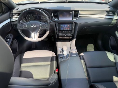 Used 2021 INFINITI QX50 Luxe w/ Appearance Package AWD/4WD image 11