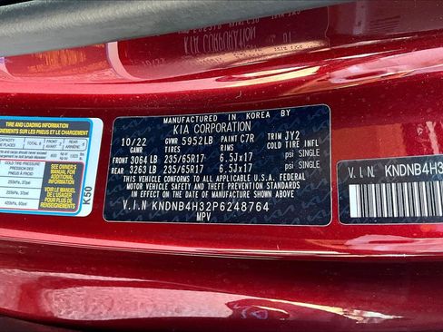 Used 2023 Kia Carnival LX image 35