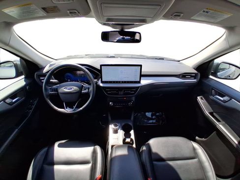 Used 2024 Ford Escape Platinum AWD/4WD image 12