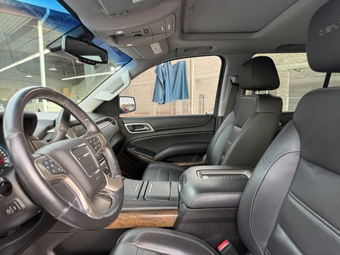 Used 2018 GMC Yukon Denali AWD/4WD image 14
