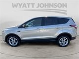 Used 2017 Ford Escape SE image 2