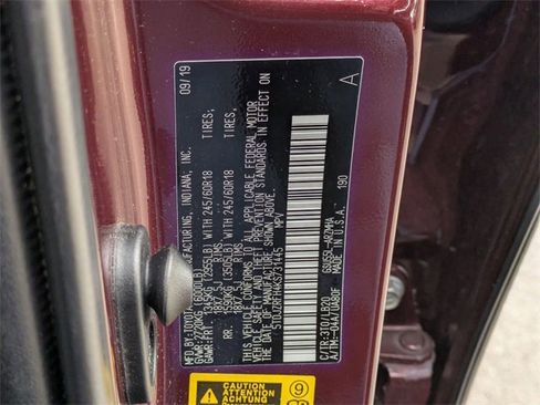 Used 2019 Toyota Highlander XLE image 32