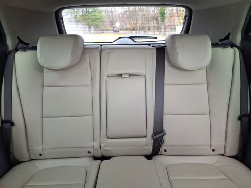 Used 2019 Buick Encore Essence image 13