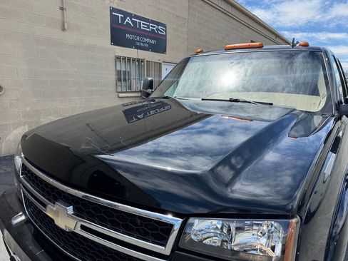 Used 2007 Chevrolet Silverado 3500 LT w/ Heavy-Duty Power Package AWD/4WD image 15