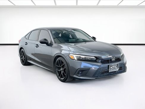 Used 2024 Honda Civic Sport image 3