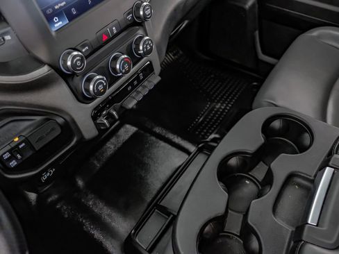 Used 2024 RAM 3500 Tradesman w/ Chrome Appearance Group image 24