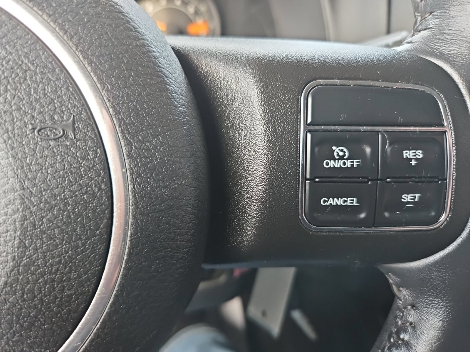 Used 2016 Jeep Patriot Latitude AWD/4WD image 29
