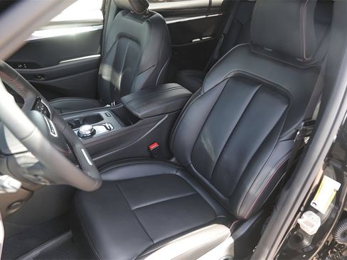 Used 2024 Jeep Wagoneer Launch Edition image 7