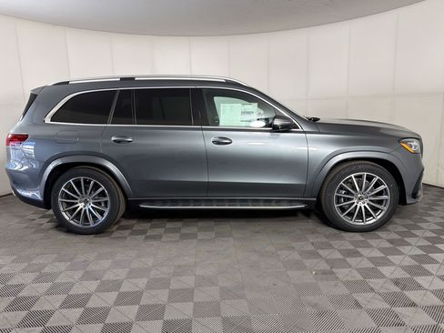 New 2026 Mercedes-Benz GLS 580 4MATIC image 8