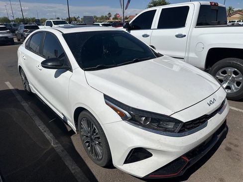 Used 2023 Kia Forte GT-Line w/ GT-Line Premium Package FWD image 4