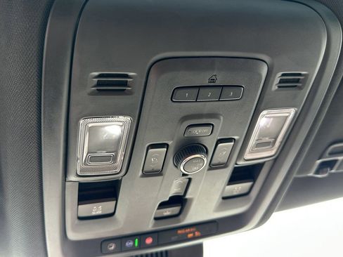 Used 2024 Chevrolet Tahoe High Country w/ Premium Package image 36