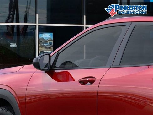 New 2026 Chevrolet Trax RS w/ Sunroof Package image 12