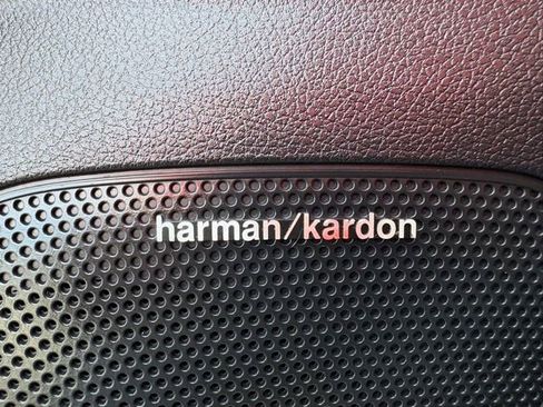 Used 2022 Kia Sportage EX w/ EX Technology Package image 25