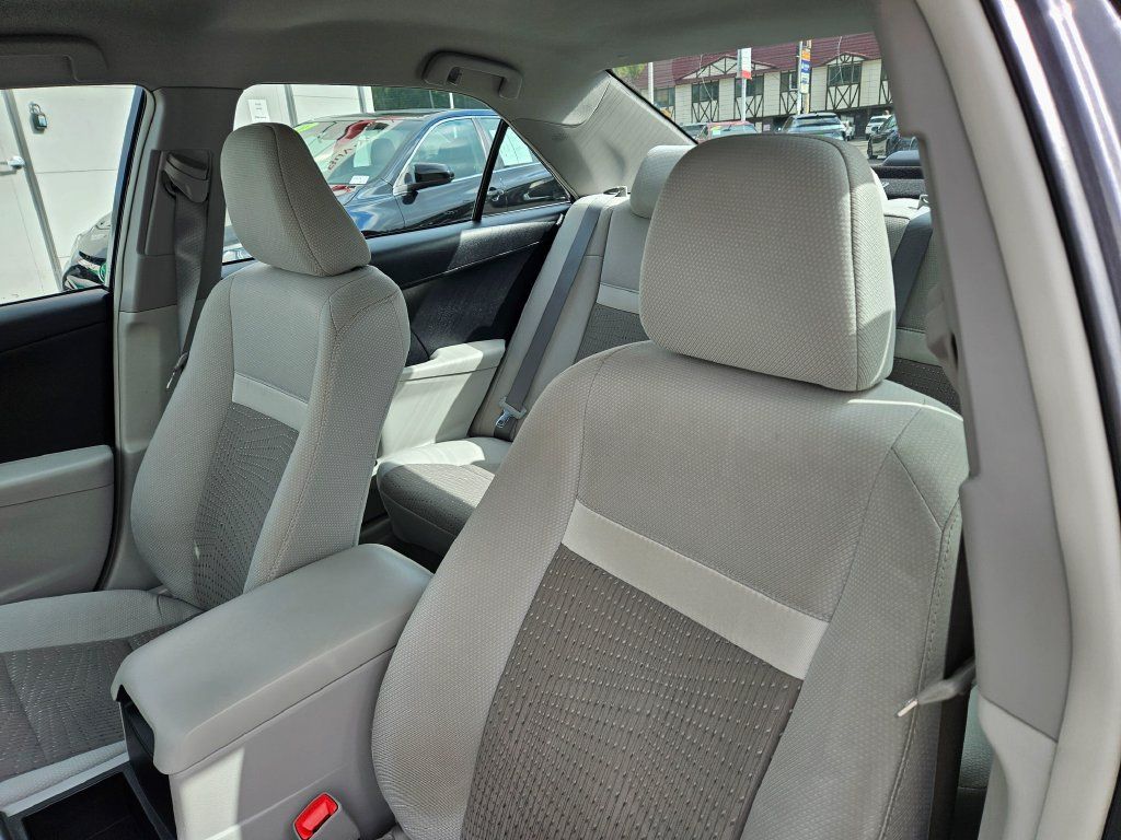 Used 2014 Toyota Camry LE FWD image 23