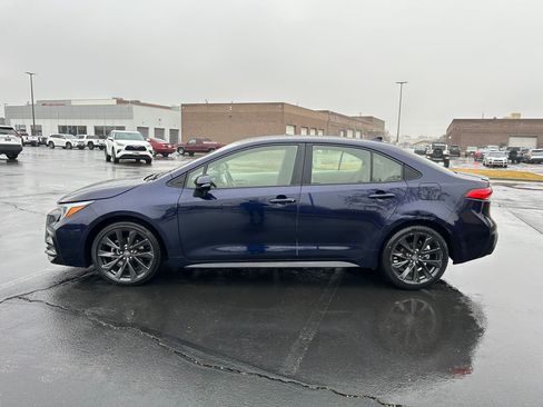 Used 2024 Toyota Corolla SE image 2