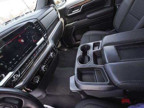 Used 2023 GMC Sierra 1500 Elevation image 31