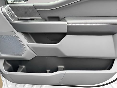 New 2025 Ford F150 XLT w/ Equipment Group 302A MID image 31