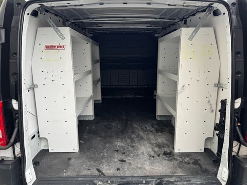 Used 2016 Mercedes-Benz Metris image 23