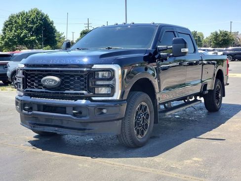 Used 2025 Ford F350 Lariat w/ Black Appearance Package AWD/4WD image 2