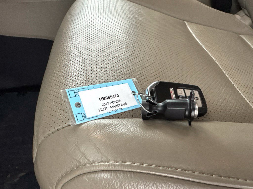 Used 2017 Honda Pilot Elite image 42