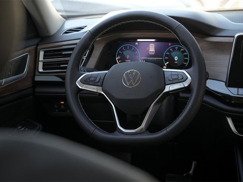 New 2026 Volkswagen Atlas SE image 21