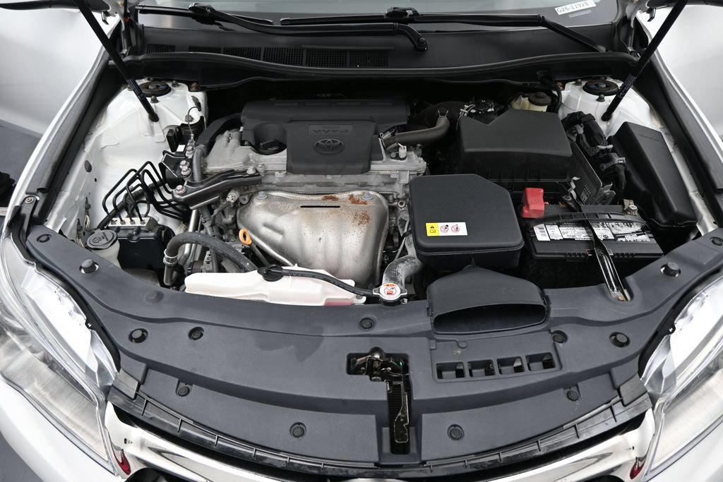 Used 2017 Toyota Camry SE FWD image 23