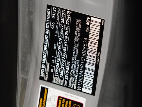 Certified 2025 Mercedes-Benz GLC 300 4MATIC image 31