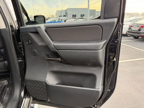 Used 2014 Nissan Titan SV w/ SV Value Truck Package image 18