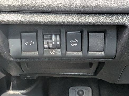 Used 2025 Subaru Outback Touring XT AWD/4WD image 18