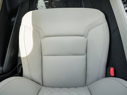 New 2026 Volvo XC90 T8 Plus w/ Protection Package Premier AWD/4WD image 30