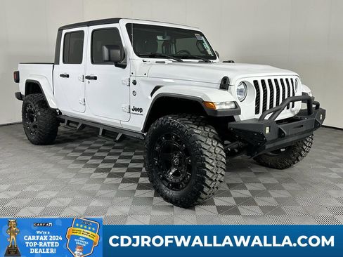 Used 2021 Jeep Gladiator Sport image 1
