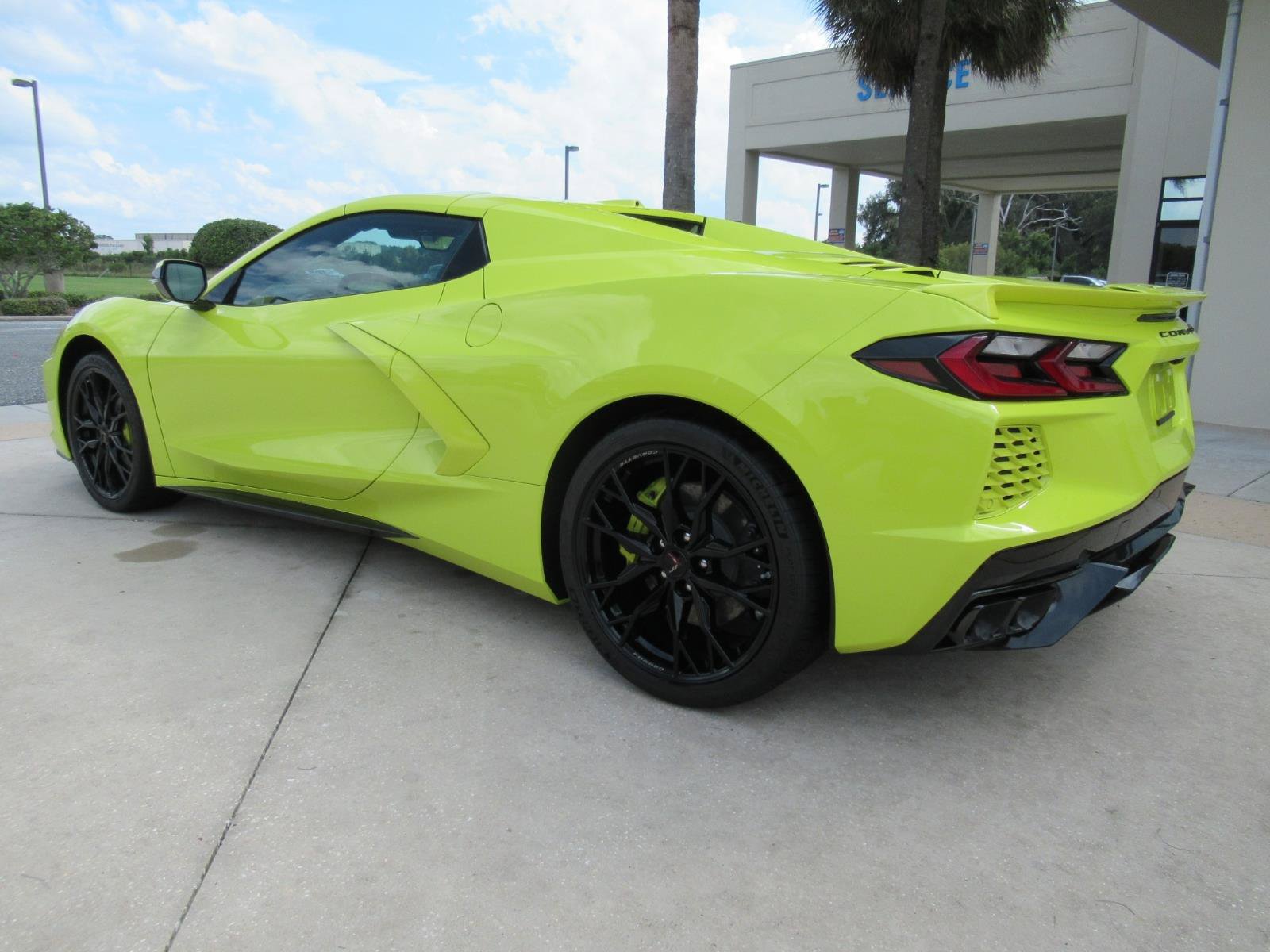 Used 2024 Chevrolet Corvette Stingray Premium Conv w/ Battery Protection Package RWD image 5