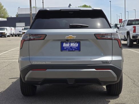 New 2026 Chevrolet Equinox LT AWD/4WD image 15