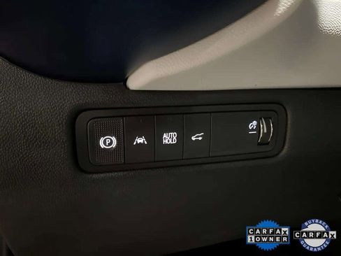 Used 2025 Chevrolet Equinox EV LT w/ Convenience Package image 32