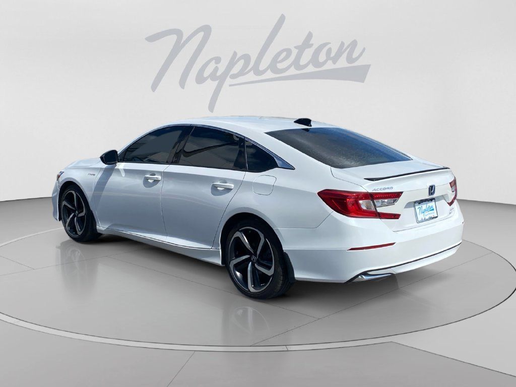 Used 2022 Honda Accord Sport image 3