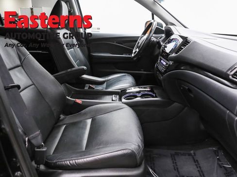 Used 2021 Honda Pilot Touring image 25