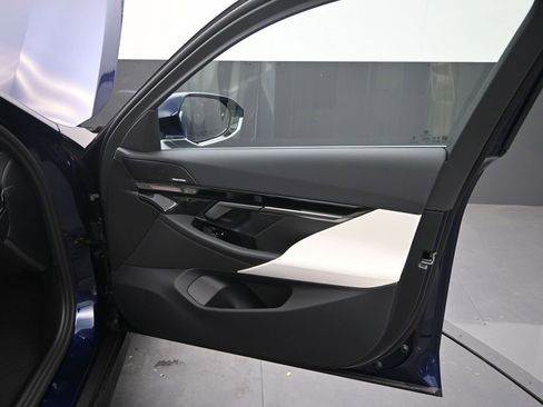 New 2026 BMW 530i w/ Premium Package image 19