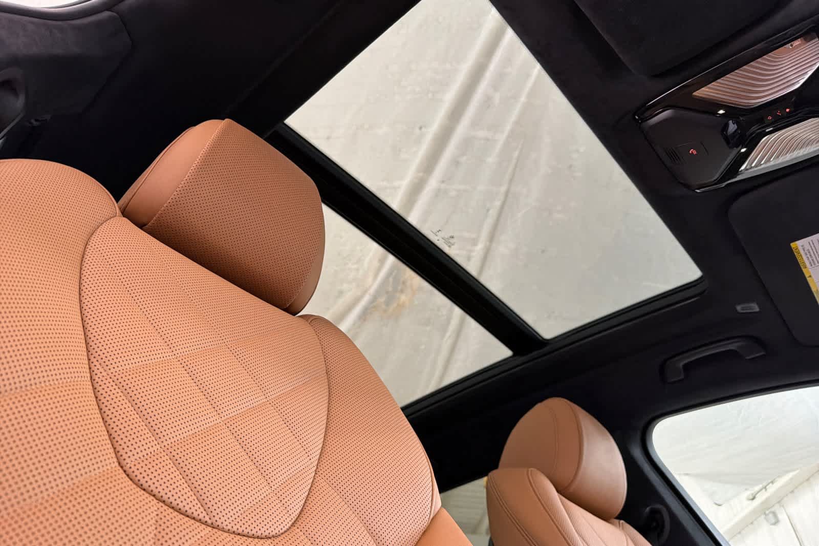 Used 2024 BMW X5 xDrive40i w/ Premium Package AWD/4WD image 17