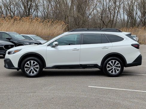Used 2022 Subaru Outback Premium AWD/4WD image 5