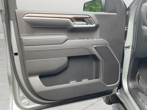 New 2026 Chevrolet Silverado 1500 RST AWD/4WD image 9