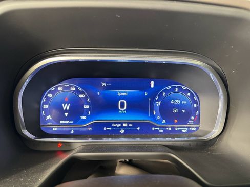 Used 2023 Chevrolet Suburban LT image 22