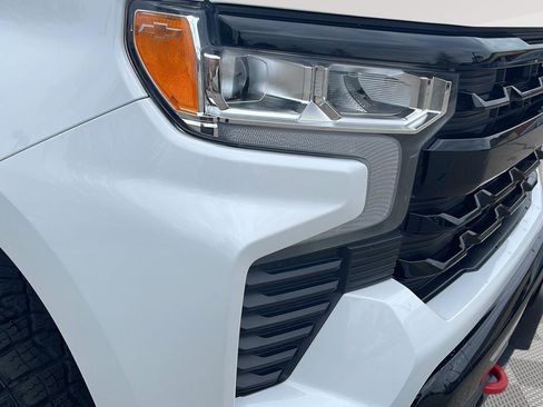 Used 2024 Chevrolet Silverado 1500 LT Trail Boss w/ Protection Package AWD/4WD image 10