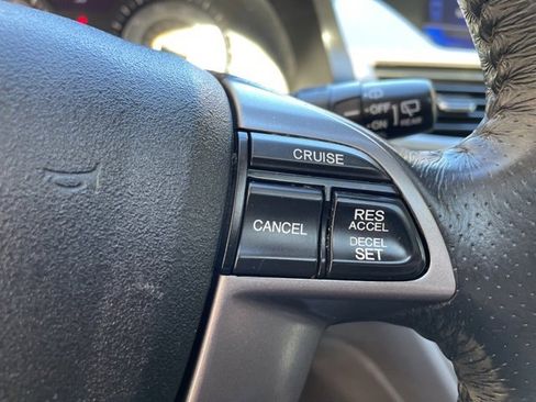 Used 2017 Honda Odyssey EX-L image 16